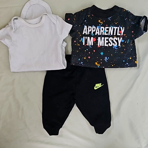 9 pc Baby boy bundle! Nike, Tommy Hilfigger, etc NB thru 3-6mo includ mix/match - Picture 2 of 7
